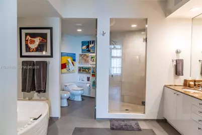 300 S Pointe Dr #1502, Miami Beach, FL 33139 - Photo 14