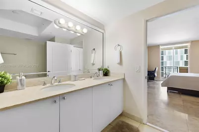 17555 Atlantic Blvd #708, Sunny Isles Beach, FL 33160 - Photo 28
