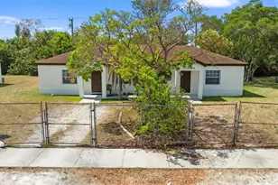10532 SW 182nd St, Miami, FL 33157 - Photo 14