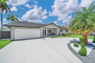 13931 SW 22nd St, Miami, FL 33175 - Photo 2