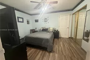 9081 Sunrise Lakes Blvd, Sunrise, FL 33322 - Photo 20