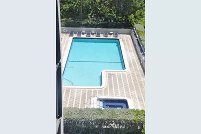 8877 Collins Ave #507, Surfside, FL 33154 - Photo 4
