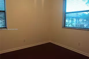 10605 NW 11th St, Hollywood, FL 33026 - Photo 8