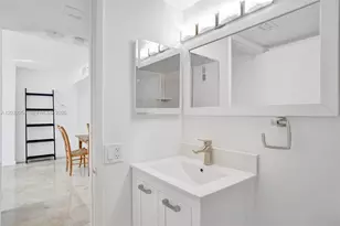 770 Claughton Island Dr, Miami, FL 33131 - Photo 14