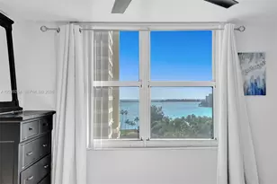 770 Claughton Island Dr, Miami, FL 33131 - Photo 10