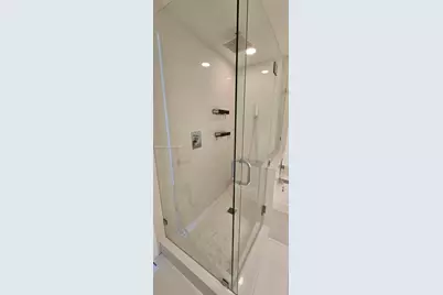 1100 S Miami Ave #3808, Miami, FL 33130 - Photo 16