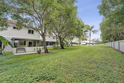806 NW 208th Way, Pembroke Pines, FL 33029 - Photo 34