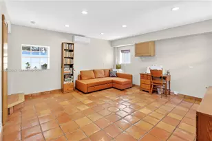 1642 SW 12th St, Miami, FL 33135 - Photo 30