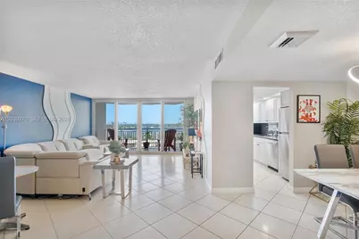 18031 Biscayne Blvd #1401, Aventura, FL 33160 - Photo 12