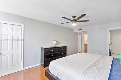 18031 Biscayne Blvd #1401, Aventura, FL 33160 - Photo 28