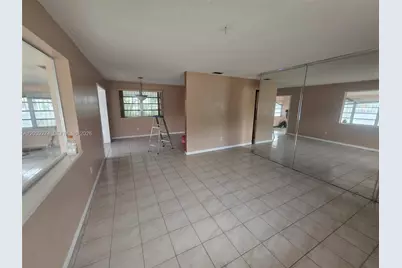 405 SE 4th Ave, Hialeah, FL 33010 - Photo 4