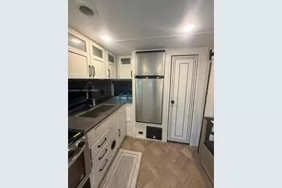385 NW 16th St #0, Homestead, FL 33030 - Photo 16