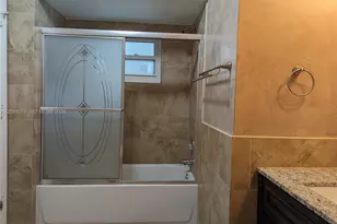 3446 Oak Dr, Hollywood, FL 33021 - Photo 28