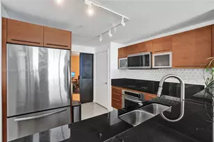 244 Biscayne Blvd, Miami, FL 33132 - Photo 6
