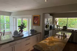 11521 SW 98th Ct, Miami, FL 33176 - Photo 2