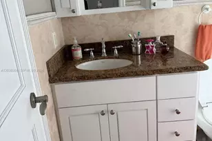 11521 SW 98th Ct, Miami, FL 33176 - Photo 22