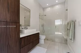 11163 NW 71st Terrace, Doral, FL 33178 - Photo 20