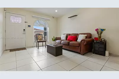 7548 NW 173rd Ter, Hialeah, FL 33015 - Photo 18
