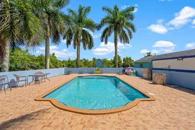 20950 SW 232nd St, Miami, FL 33170 - Photo 4
