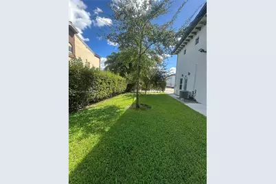 6410 SW 139th Avenue Rd #203, Miami, FL 33183 - Photo 2