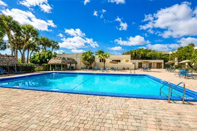 8045 SW 107th Ave #201, Miami, FL 33173 - Photo 4