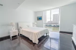 335 S Biscayne Blvd, Miami, FL 33131 - Photo 28