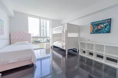 335 S Biscayne Blvd #1009, Miami, FL 33131 - Photo 24