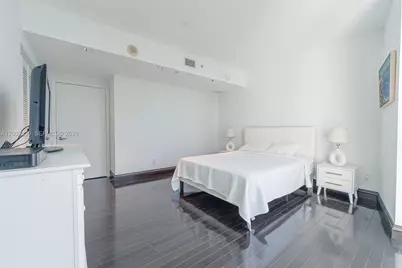 335 S Biscayne Blvd #1009, Miami, FL 33131 - Photo 26