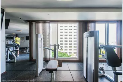 335 S Biscayne Blvd #1009, Miami, FL 33131 - Photo 58