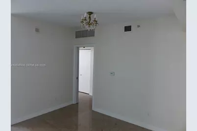 325 S Biscayne Blvd #4122, Miami, FL 33131 - Photo 4