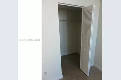 325 S Biscayne Blvd #4122, Miami, FL 33131 - Photo 20
