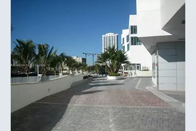 325 S Biscayne Blvd #4122, Miami, FL 33131 - Photo 22