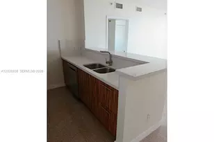 325 S Biscayne Blvd, Miami, FL 33131 - Photo 8