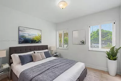 702 Boabadilla, Coral Gables, FL 33134 - Photo 4