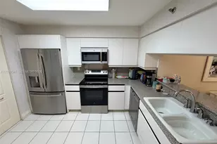 5757 Collins Ave, Miami Beach, FL 33140 - Photo 32