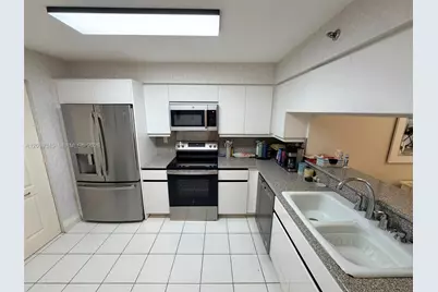 5757 Collins Ave #702, Miami Beach, FL 33140 - Photo 30