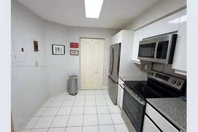 5757 Collins Ave #702, Miami Beach, FL 33140 - Photo 34