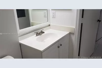 17901 NW 68 Av #Q-201, Miami Lakes, FL 33015 - Photo 6