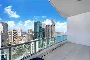 41 SE 5th St, Miami, FL 33131 - Photo 4