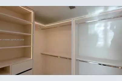 700 NE 24th St #1505, Miami, FL 33137 - Photo 16