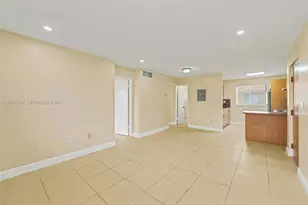 2730 W 61st Pl, Hialeah, FL 33016 - Photo 6