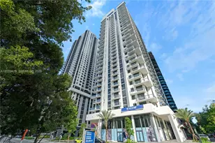 11 NE 6th St, Miami, FL 33132 - Photo 22