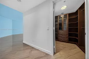 2711 S Ocean Dr, Hollywood, FL 33024 - Photo 20