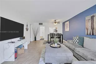 4025 N Federal Hwy, Oakland Park, FL 33308 - Photo 1