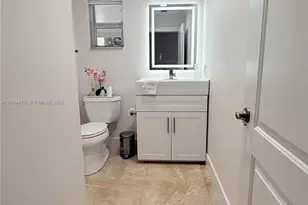 19331 NW 57th Ct, Miami, FL 33015 - Photo 16