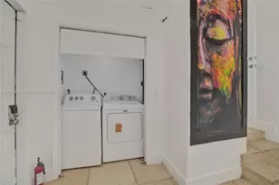 213 NE 43rd St, Miami, FL 33137 - Photo 30