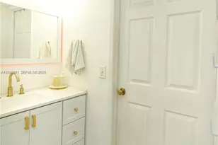 9856 Nob Hill Ln, Sunrise, FL 33351 - Photo 22