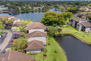 9856 Nob Hill Ln, Sunrise, FL 33351 - Photo 4