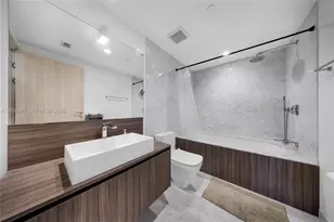 1000 Brickell Plaza, Miami, FL 33131 - Photo 10