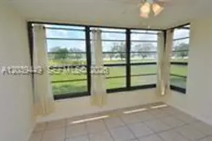 3630 Whitehall Dr, West Palm Beach, FL 33401 - Photo 10